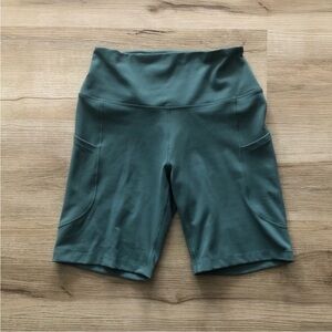 Nike One Dri Fit Women's Green High-Waisted Shorts